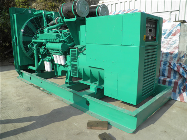 古蔺出租发电机 发电机组厂家：柴油发电机组的控制屏的作用是什么？